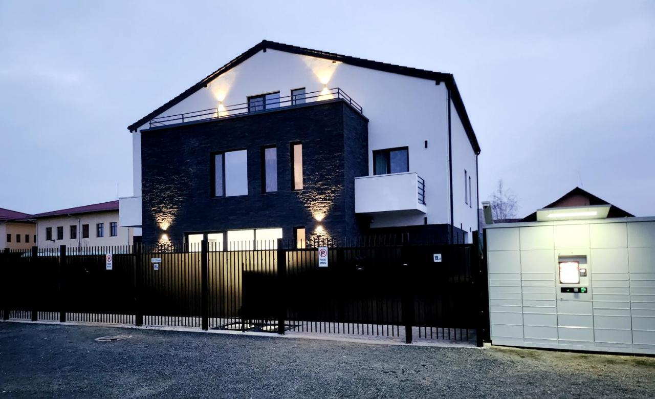Armina'S Residence Dumbravita  外观 照片