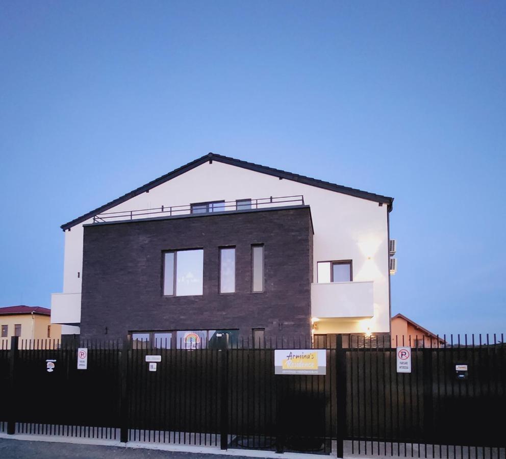 Armina'S Residence Dumbravita  外观 照片